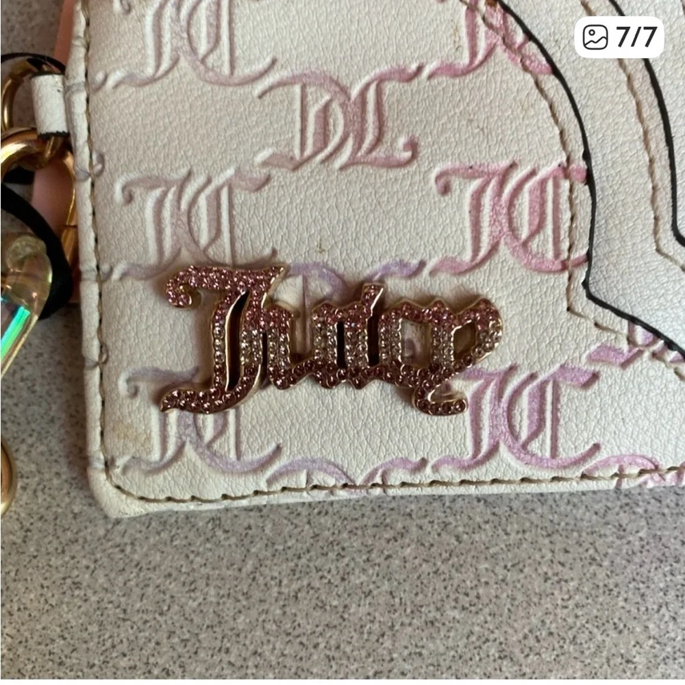Juicy Couture Multicolor and‎ Gold Key Holder